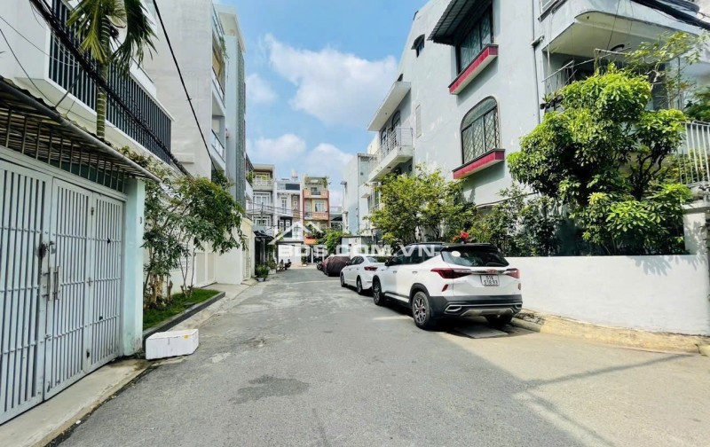 Bán nhà HXH 8 Hoàng Hoa Thám Sát Sân Bay, Tân Bình, 63 m2, 3 Tầng, 3PN. Chỉ 8.6 Tỷ còn TL.