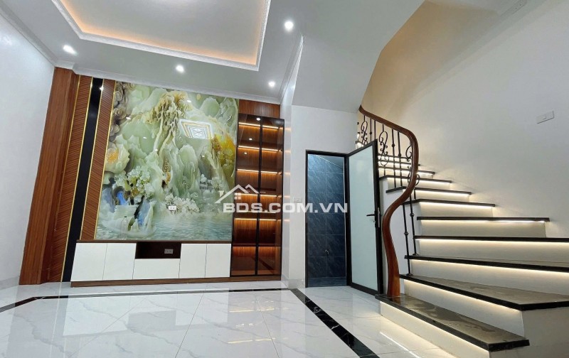 Nhà Đẹp Gần Phố, Duơng Văn Bé, Hai Bà Trưng 33m, 5 tầng, mt 3.5m, giá 8.45 tỷ.