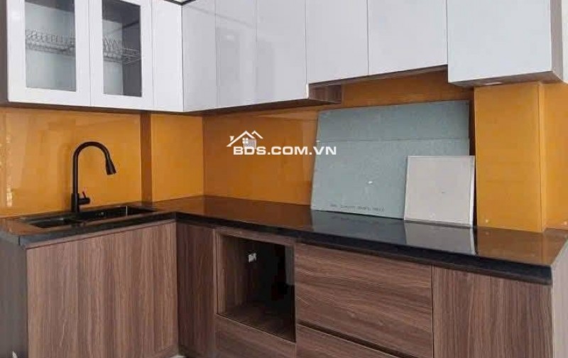 Nhà Đẹp, Xây Mới, Nguyễn Văn Viên, Hai Bà Trưng 30m, 5 tầng, mt 4,6m, giá 6.85 tỷ.