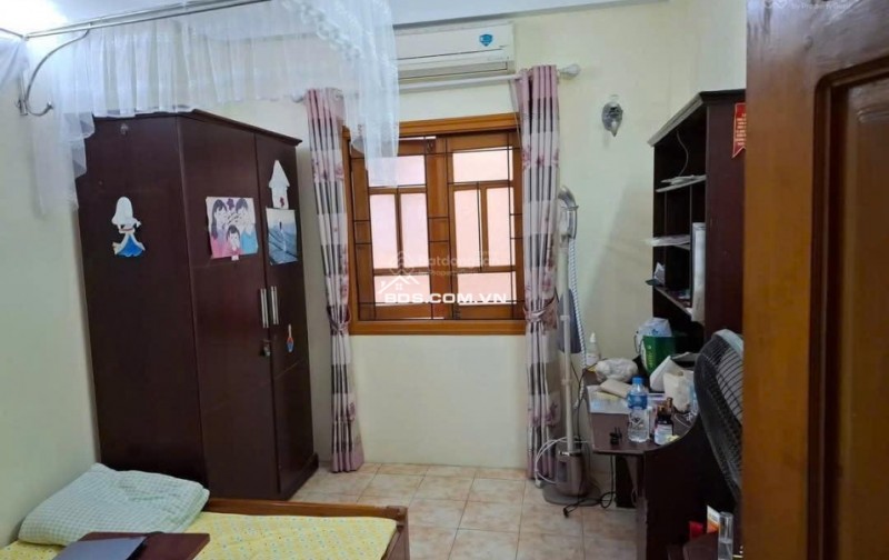 BÁN NHÀ MẶT NGÕ NGUYỄN HOÀNG TÔN, GẦN KĐT CIPUTRA, DT 36M2, MT 4.5M, GIÁ 10.6 TỶ