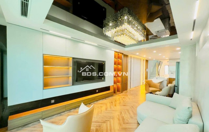 Bán Nhà Mặt Phố Kinh Doanh Nguyễn Văn Cừ 61m, 7 tầng, mt 4m, giá 33.5 tỷ.