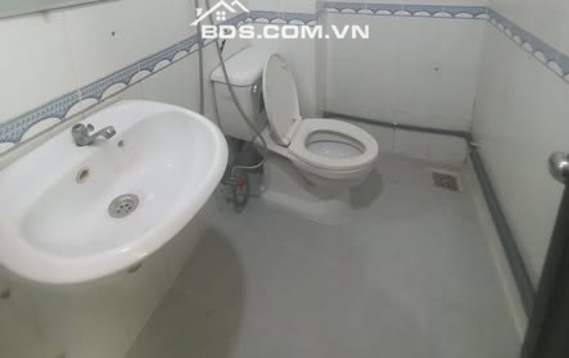 Cho thuê nhà Lê Văn Sỹ Quận 3, 4 tầng HXH giá 15tr/tháng