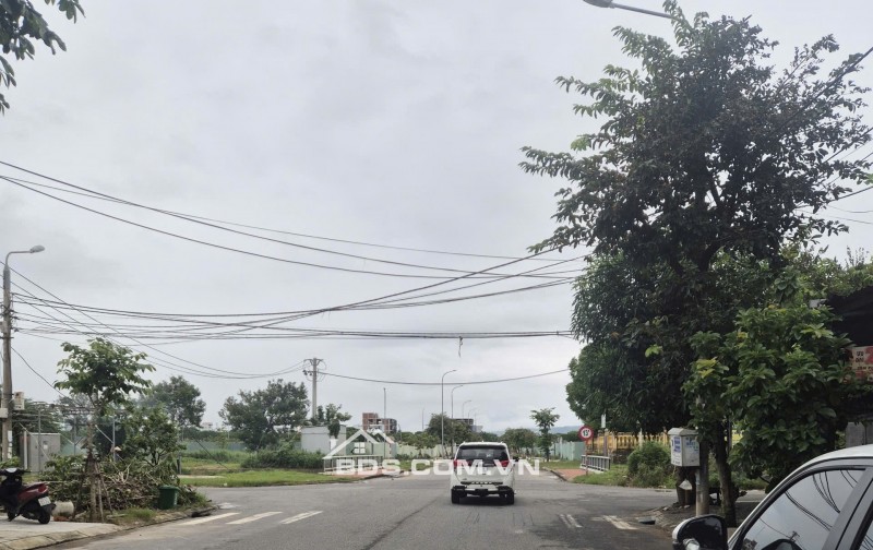 Chào bán lô đất đẹp đường 10,5m Nguyễn Xí - Sáp Khu F Phương Trang