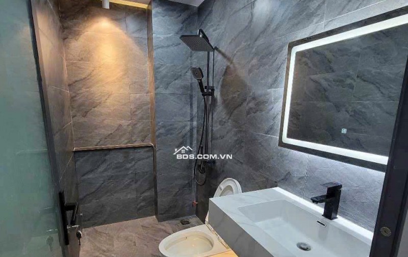 Bán nhà 2 tầng 2 mê kiệt 5m ô tô đường Gò Dư