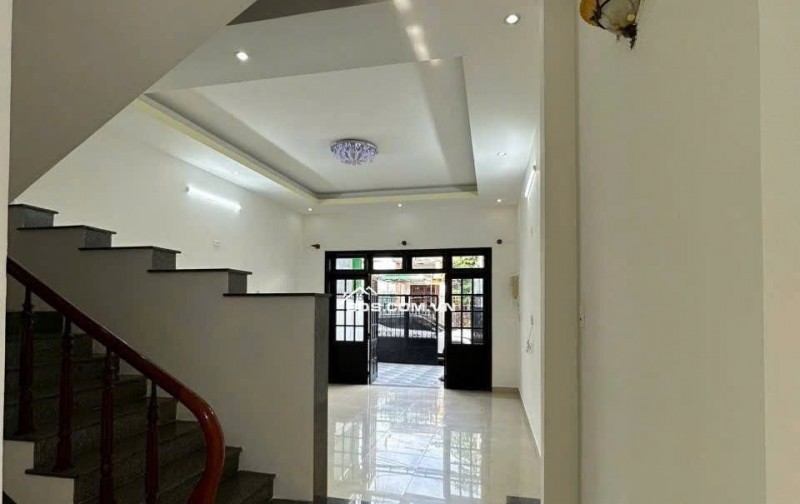 Nhà 2 tầng kiệt Ô TÔ Nguyễn Phước Nguyên - thông 243 Trường Chinh