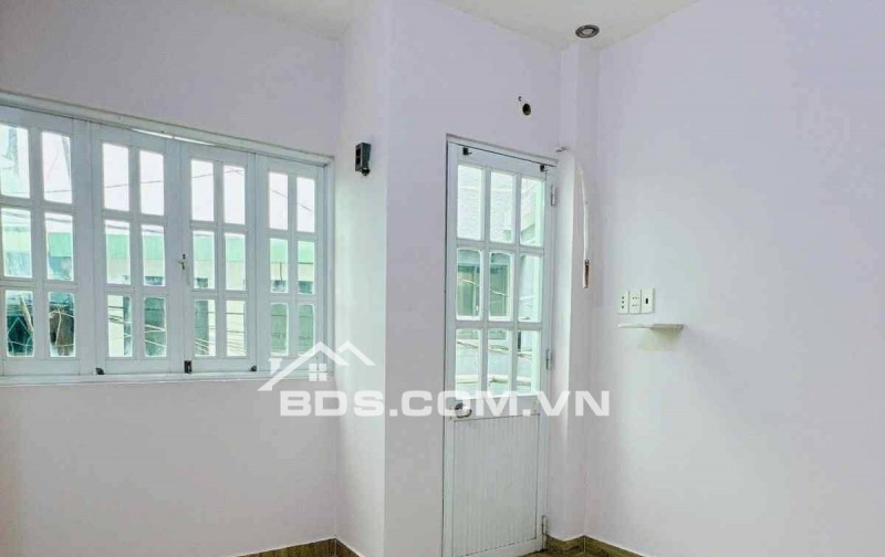 Bán nhà Trần Quý Quận 11, 4 tầng BTCT 4PN chỉ nhỉnh 5 tỷ