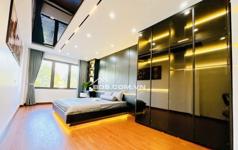 Nhà Đẹp, Gần Times City, Dương Văn Bé 39/43m, 5  tầng, mt 3.4m, giá 12.8 tỷ