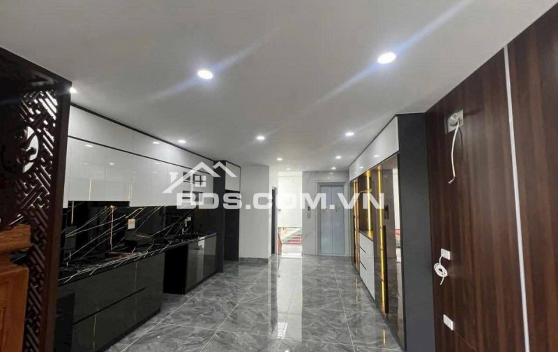 Bán Nhà, Ô TÔ Vào Nhà, Đường Hoàng Mai 50/56m, 7 tầng, mt 4.2m, giá 18.9 tỷ.