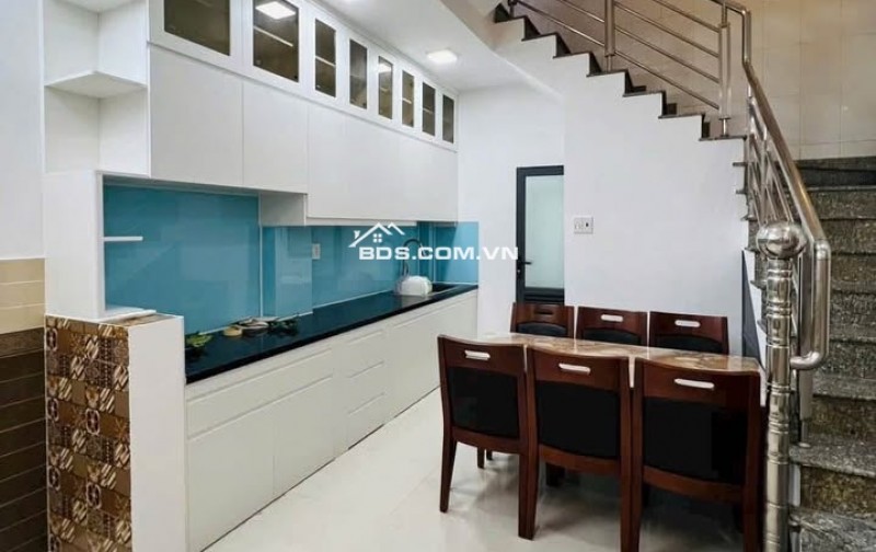 Bán nhà 4 tầng 4.2x10m 42m Ni Sư Huỳnh Liên Ngay Khu VIP CC Bàu Cát 2, Tân Bình. Nhỉnh 6Tỷ