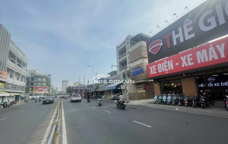 [CHÍNH CHỦ] CHO THUÊ MẶT BẰNG KINH DOANH LỚN - MẶT TIỀN NGUYỄN THỊ NHỎ, Q.11