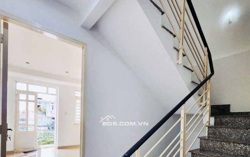 Bán nhà HXH Âu Cơ Tân Bình, dt: 4x10m 4 tầng 6PN giá chỉ 5.9 tỷ TL