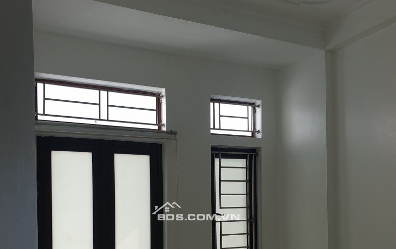 BÁN NHÀ 2.39 TỶ 3 TẦNG 48M2 SAU NHÀ MẶT ĐƯỜNG TRƯỜNG CHINH