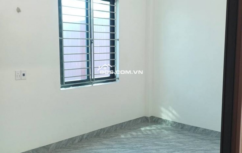 BÁN NHÀ ĐẸP 2.09 TỶ 3 TẦNG 45M2 ( HƯỚNG ĐÔNG ) NGÕ GIẢI PHÓNG