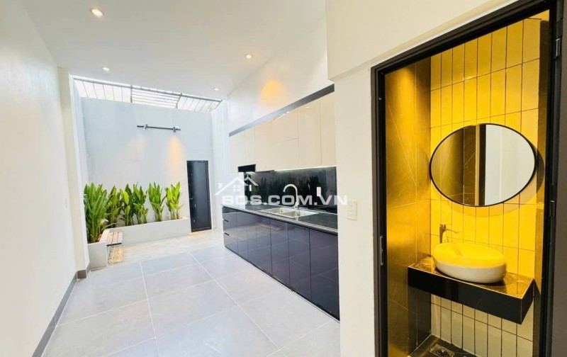 BÁN NHÀ 3.75 TỶ 3 TẦNG 44M2  MẶT ĐƯỜNG ĐÔ THỊ LỘC VƯỢNG