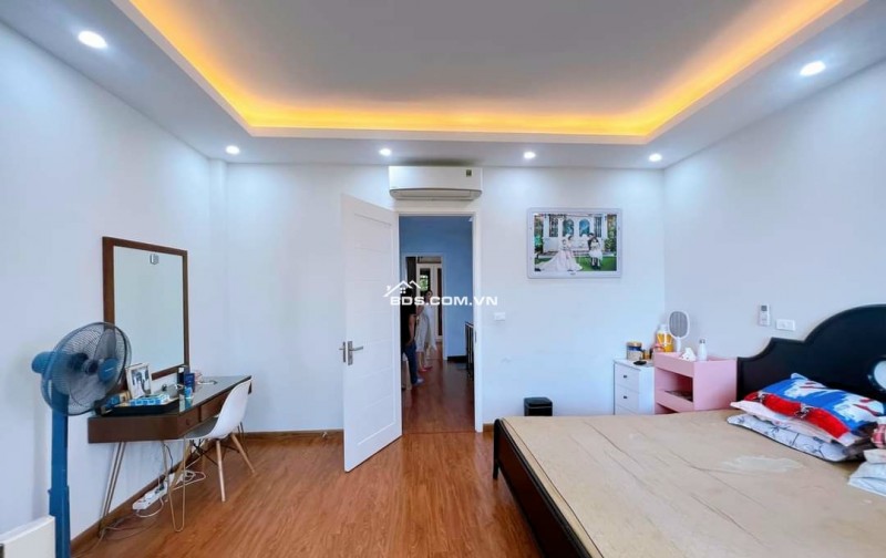 BÁN NHÀ HOÀNG VĂN THÁI-10M RA PHỐ- 2 THOÁNG TRƯỚC SAU- NGÕ THÔNG Ô TÔ KINH DOANH-81M-4 TẦNG- HƠN 18TỶ