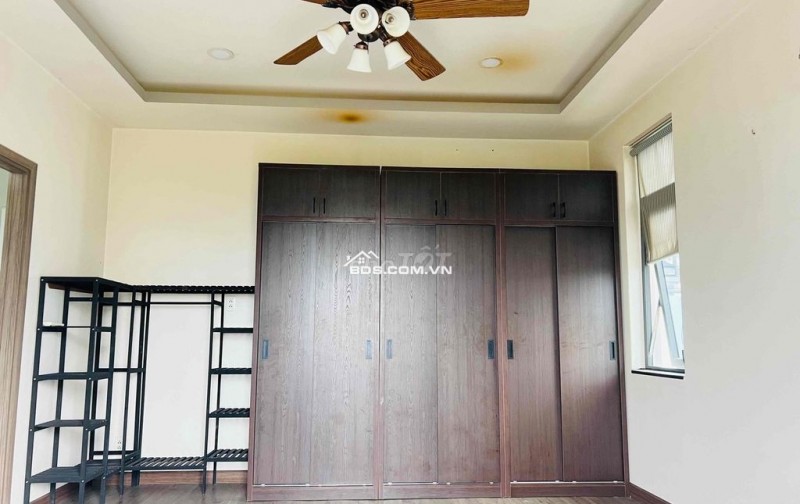 CHO THUÊ CĂN HỘ 30m² – BAN CÔNG THOÁNG MÁT – TÁCH BẾP RIÊNG