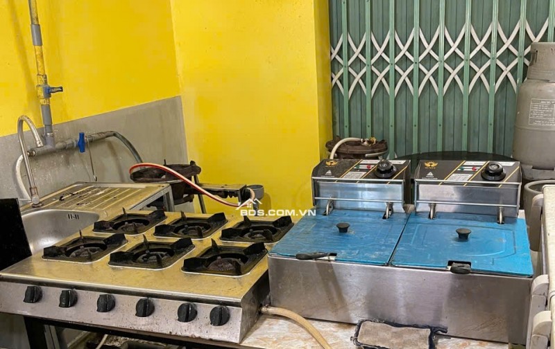 SANG NHƯỢNG MẶT BẰNG KINH DOANH ỔN ĐỊNH,KHÁCH ỔN ĐỊNH