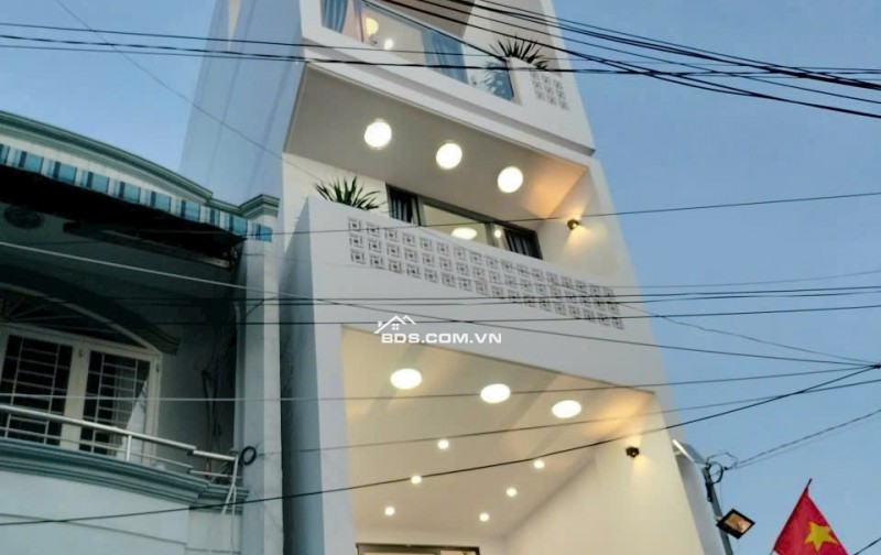 CHUYỂN CÔNG TÁC CẦN BÁN NHÀ MỚI XÂY, THIẾT KỆ HIỆN ĐẠI SANG TRỌNG, DTSD 300m2, P.TÂN TẠO(MỚI)