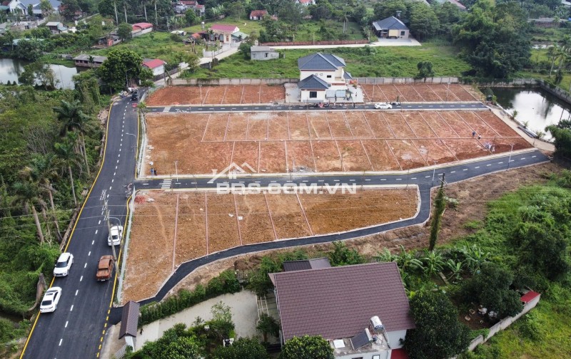 Hàng nóng mới ra- Gía F0 chưa qua đầu tư ngay tại ngã tư lục quân