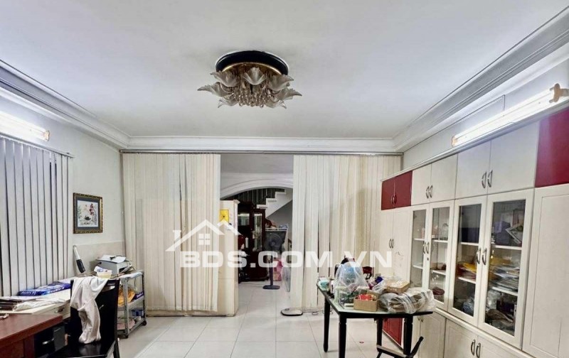 BÁN NHÀ SIÊU PHẨM TRẦN QUANG DIỆU- P.14   - HẺM XE HƠI - DT 95/70M2 (5.2x18.8 NỞ HẬU 6.6M) - 4 TẦNG - CHÍNH CHỦ LÂU ĐỜI.MT 31