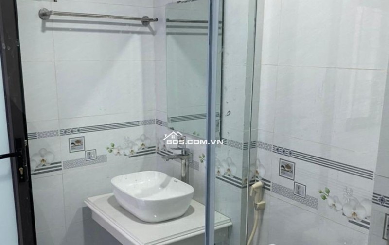 BÁN NHÀ THANH BÌNH – HÀ ĐÔNG 30M2 5Tầng MẶT TIỀN 6.3M GIÁ 6.95TỶ VỊ TRÍ ĐẸP – NGÕ RỘNG – NHÀ MỚI LONG LANH – Ở NGAY