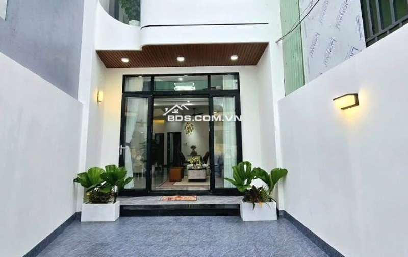 MỚI! CĂN NHÀ LẦU ĐẸP NGAY GẦN TRUNG TÂM BIÊN HÒA