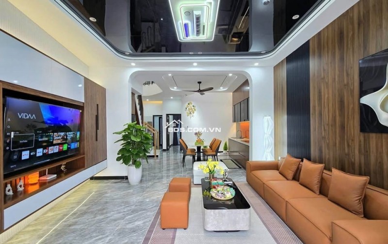 MỚI! CĂN NHÀ LẦU ĐẸP NGAY GẦN TRUNG TÂM BIÊN HÒA