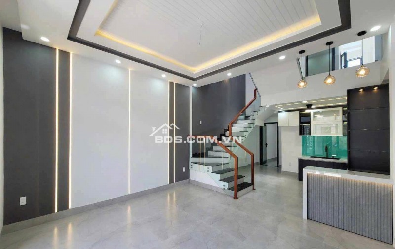 Bán nhà 2 tầng 2 mê kiệt 5m ô tô đường Gò Dư