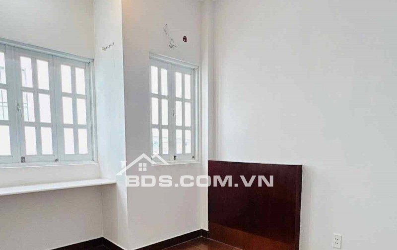 Bán nhà Trần Quý Quận 11, 4 tầng BTCT 4PN chỉ nhỉnh 5 tỷ