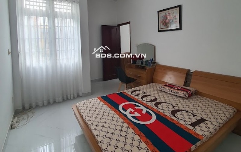 Bán nhà 4 tầng 4.2x10m 42m Ni Sư Huỳnh Liên Ngay Khu VIP CC Bàu Cát 2, Tân Bình. Nhỉnh 6Tỷ