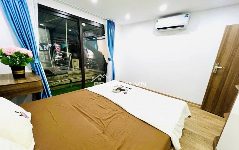 Nhà Đẹp, Phố 8 - 3, Hai Bà Trưng 65m, tầng 2, giá 3.98 tỷ