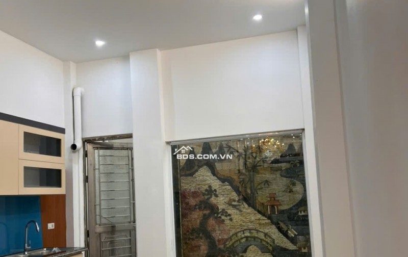 BÁN NHÀ 2.1 TỶ 3 TẦNG 51M2 ( HƯỚNG ĐÔNG ) NGÕ ĐIỆN BIÊN