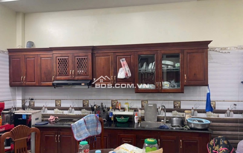 BÁN NHÀ ĐẸP 2.3 TỶ 3 TẦNG 52M2 ( ĐÔNG NAM ) NGÕ ĐƯỜNG KÊNH