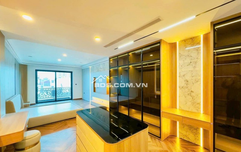 Bán Nhà Mặt Phố Kinh Doanh Nguyễn Văn Cừ 61m, 7 tầng, mt 4m, giá 33.5 tỷ.