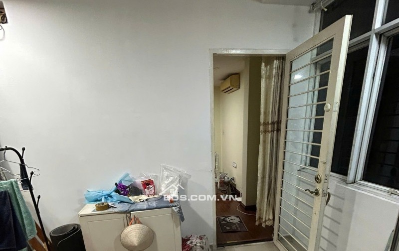 Cho thuê nhà Cách Mạng Tháng 8 Quận 10, 3.5x11m, 3PN giá 13.5tr/tháng