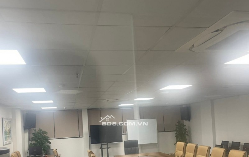 Bán Tòa Nhà Trần Thái Tông, Cầu Giấy 125m, 9 tầng, mt 8.1m, giá 89.9 tỷ.