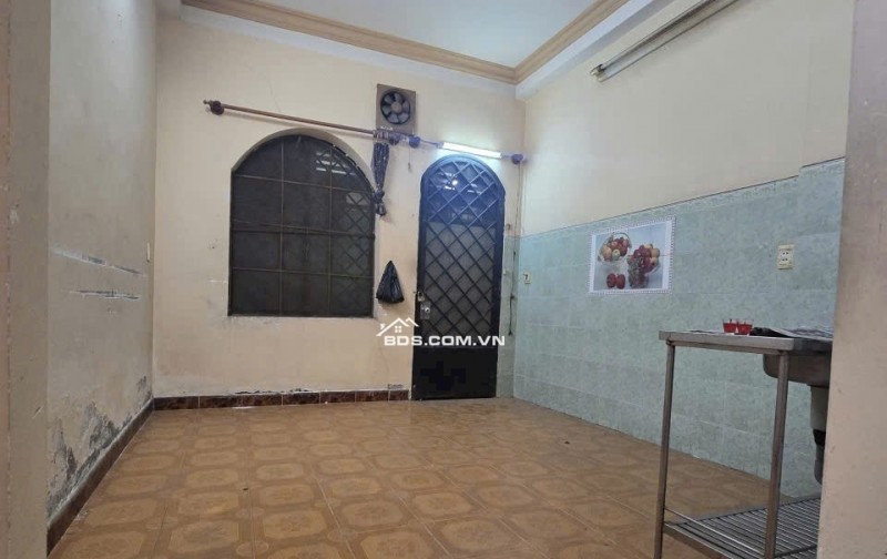 Bán nhà HXH 8 Hoàng Hoa Thám Sát Sân Bay, Tân Bình, 63 m2, 3 Tầng, 3PN. Chỉ 8.6 Tỷ còn TL