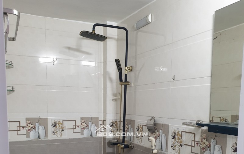 BÁN NHÀ 2.25 TỶ 3 TẦNG 58M2 CÓ PHÒNG NGỦ TẦNG 1 NGÕ THÁI BÌNH