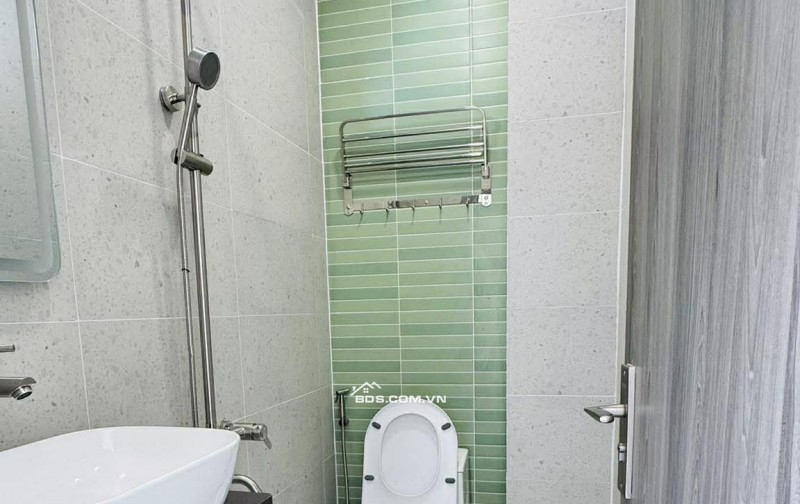 Nhà đẹp ở ngay Huỳnh Văn Bánh Phú Nhuận, 3 tầng 3PN giá 6.85 tỷ TL