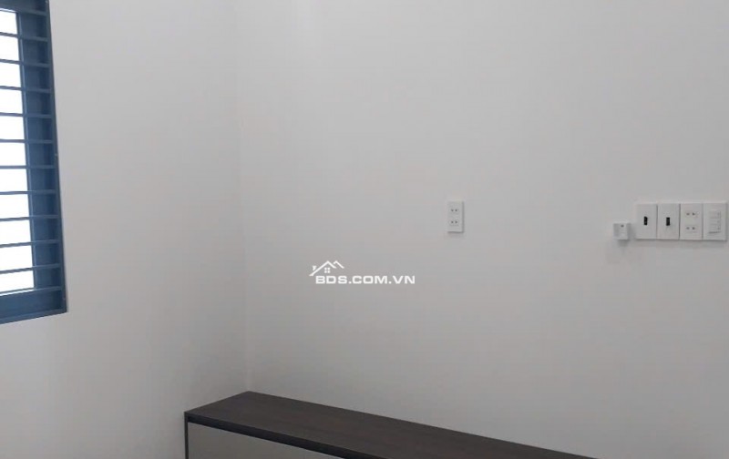 Bán nhà lô C4 đường số 2 cạnh với đường Tú Xương KĐT Tây Bắc.