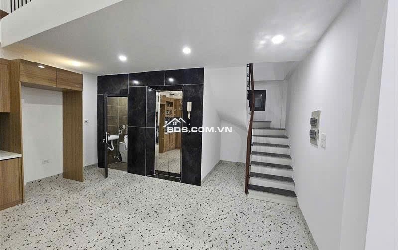 BÁN NHÀ PHỐ Q.HBT - HÀ NỘI, 44M 6 TẦNG THANG MÁY, ĐỦ TIỆN ÍCH, LH NGAY:0332645555.