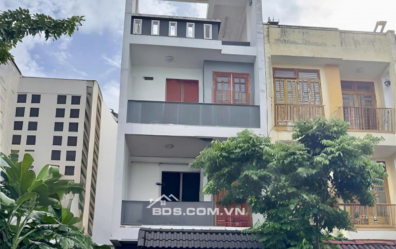 MẶT TIỀN PHẠM THẾ HIỂN – NHÀ 4 TẦNG CHỈ 14.9 TỶ. LH:0779351867 – 0764071867.