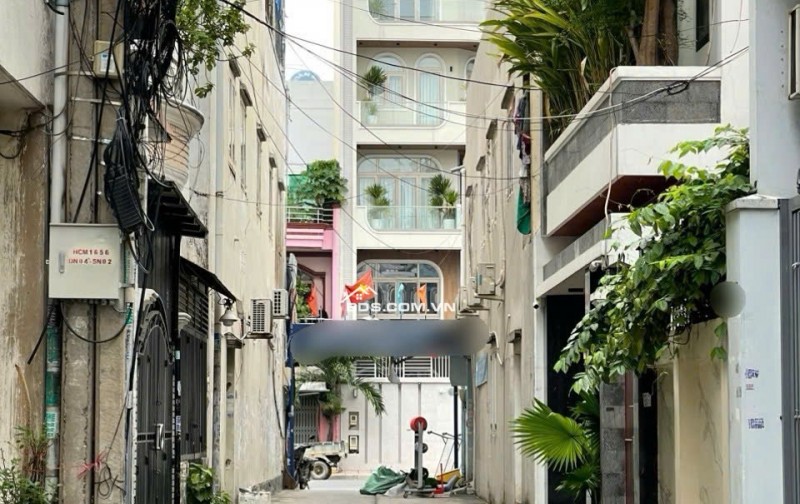 Bán nhà sát mặt Tiền Tân Hương, Hẻm 5m xe tải thông, 49m2, 3 tầng, Chỉ 7 tỷ xíu