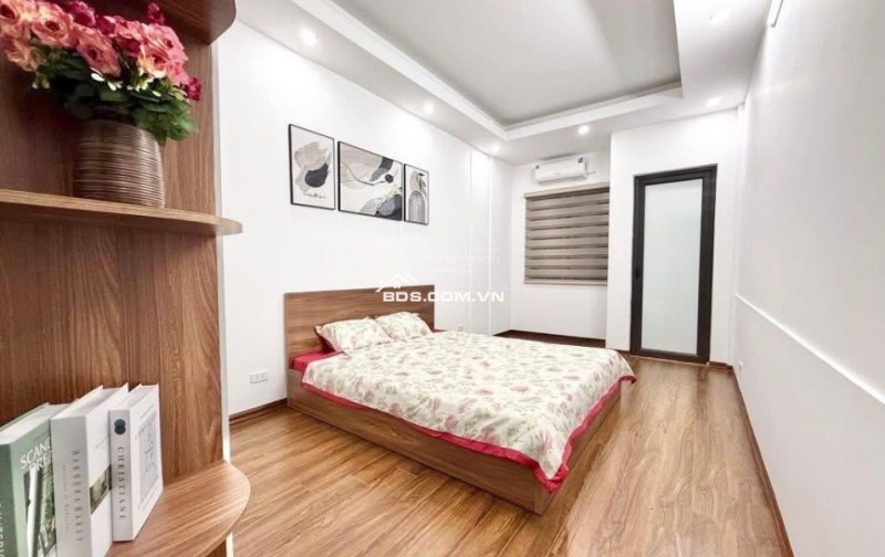 Giảm mạnh. Bán nhà Xuân Đỉnh, Cạnh KĐT Ngoại Giao Đoàn, ngõ hơn 3M, 2 Thoáng, ô tô đỗ cổng