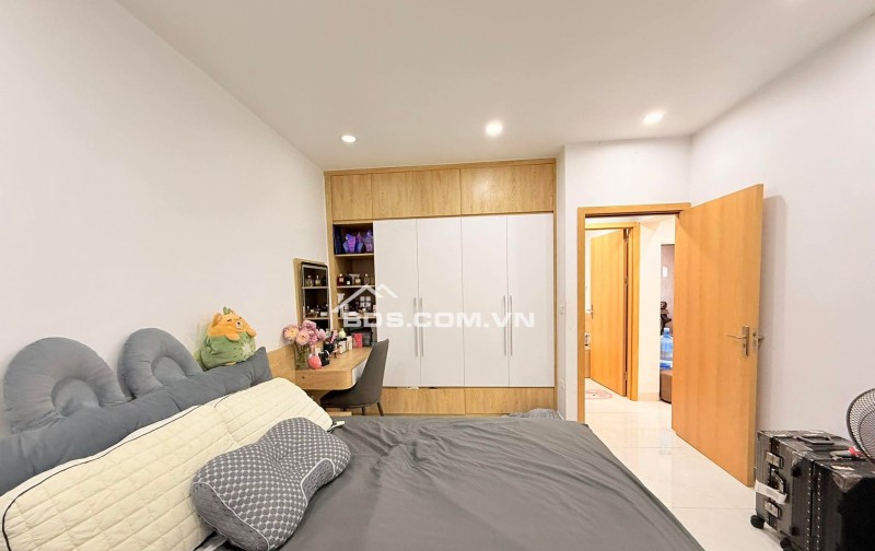 Nhà Đẹp Ô Tô Đỗ Cửa, Phố 8- 3 , Hai Bà Trưng 50/80m, tầng 1, giá 5.85 tỷ