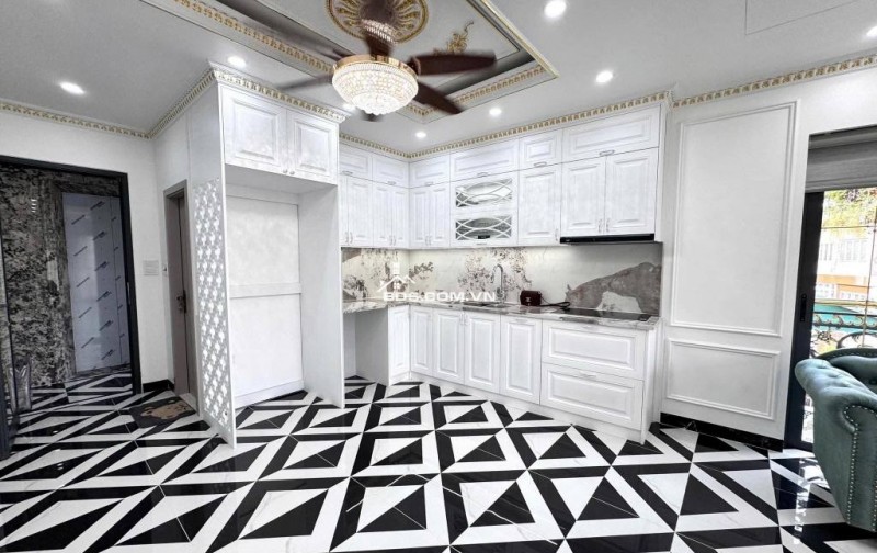 Bán Nhà Kinh Doanh, Ô TÔ Chạy Vòng Quanh Yên Lạc, Hai Bà Trưng 51m, 7 tầng, mt 4.8m, giá 28 Tỷ.