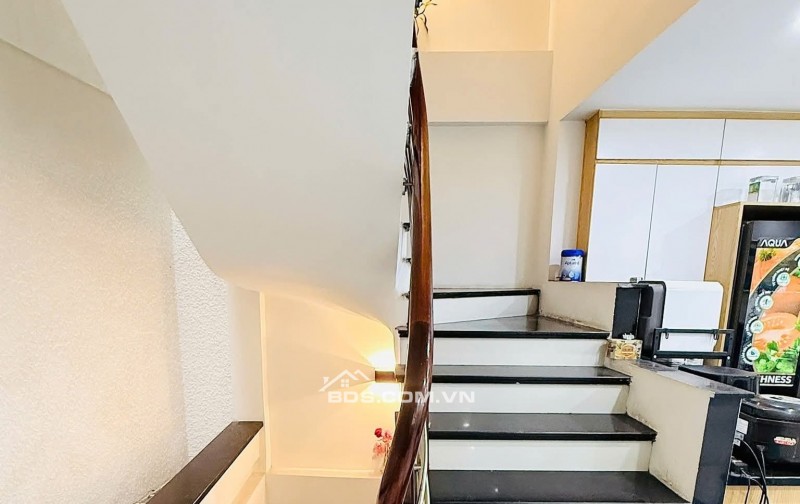 Nhà Đẹp Phố VIP Bạch Mai, Hai Bà Trưng 42m, 6 tầng, mt 4.1m, giá 13.3 tỷ