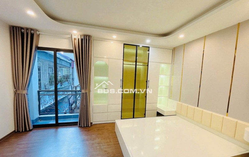 Nhà Đẹp Gần Phố, Duơng Văn Bé, Hai Bà Trưng 33m, 5 tầng, mt 3.5m, giá 8.45 tỷ.