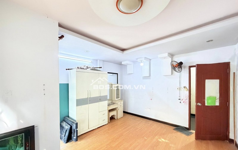 Bán nhà hẻm 8m Trần Văn Quang Tân Bình, 35m2 3 tầng nhỉnh 4 tỷ TL