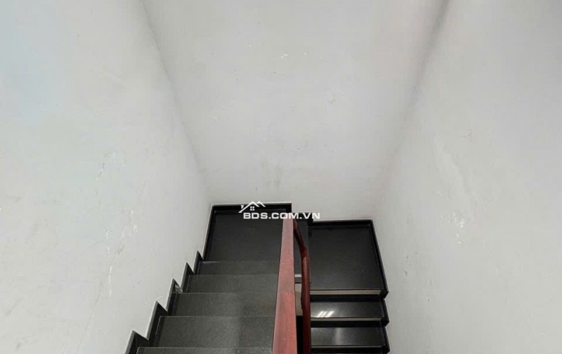 Cho thuê nhà MT đường số 11 P.BHH Bình Tân đúc 2.5 tấm 4pn